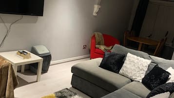 Smart TV, books, video library, stereo