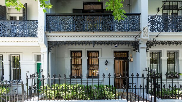 A two-story building with ornate black iron railings, a green door, and a number 31 sign. - Entire 4 Bedroom Paddington Terrace (Paddington)
