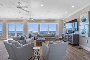 Smart TV, reproductor de DVD, mesa de ping pong