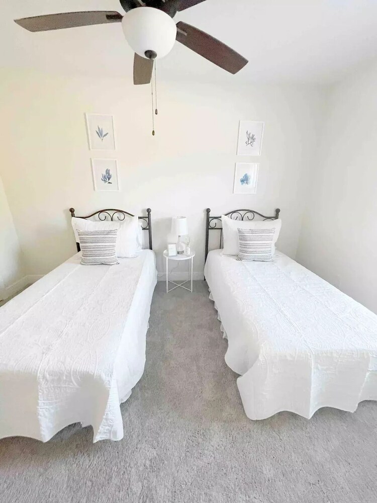 No cleaning fee! Coastal Boho Townhouse central to beach-river-Whiting ...