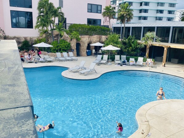 Outdoor pool, a heated pool