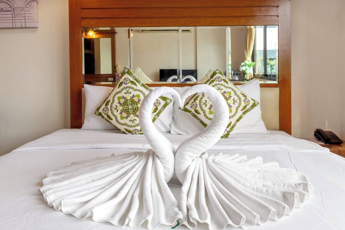 Minibar, caja de seguridad en la habitación, escritorio y wifi gratis