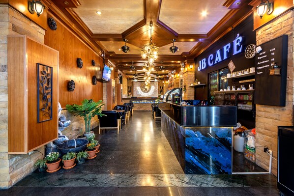 Front of property - JB Green Hotel Patong (Patong)