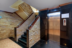 Building design - JB Green Hotel Patong (Patong)