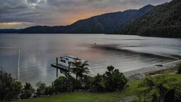 Standard-Doppelzimmer, Seeblick, Seeseite | Ausblick vom Zimmer