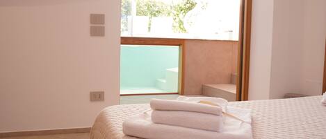 1 chambre, bureau, Wi-Fi gratuit, draps fournis