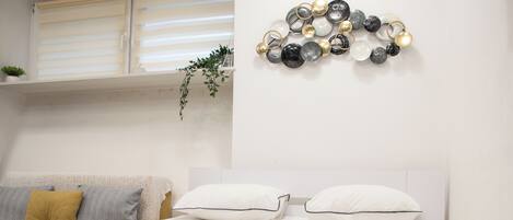 1 habitación, escritorio, tabla de planchar con plancha y wifi gratis