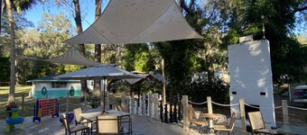 Rainbow River Bungalow Q