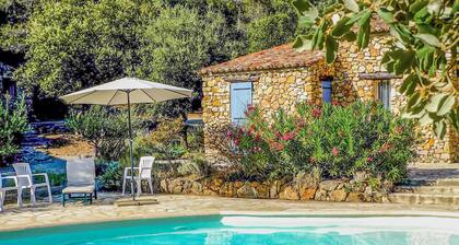 6 bedroom stunning home in Aups
