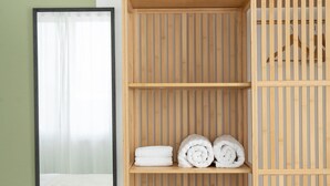 Carmel Beach House 3BR w/ Roof deck 201 | Kedap suara