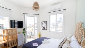Carmel Beach House 2BR Suite w/ Roof 102\03 | Kedap suara