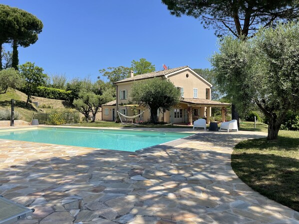 Alberca al aire libre 