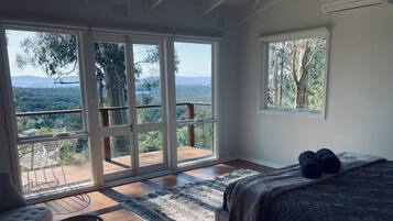 4 間睡房、書桌、隔音、熨斗/熨衫板