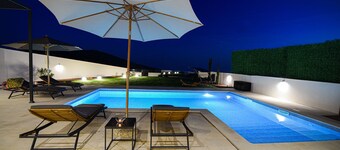 Luxury Villa Mika with private pool near Dubrovnik