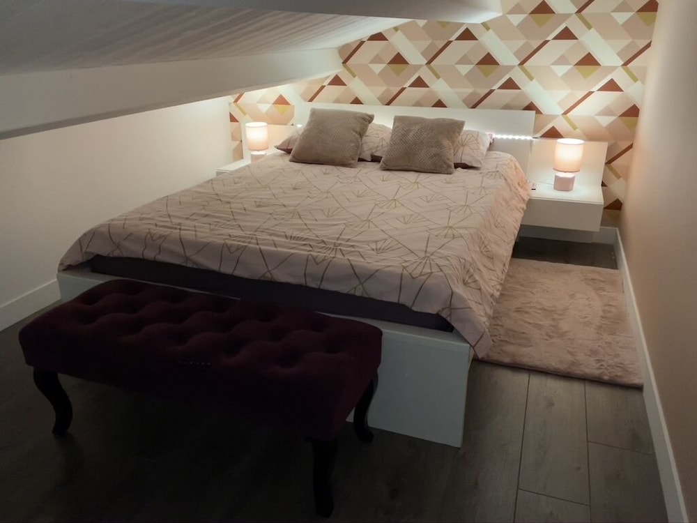 Large Contemporary Villa Rochelle / île de Ré DompierresurMer Vrbo