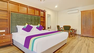 Rom – premium | Skrivebord og strykejern/-brett