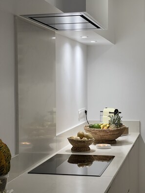 Refrigerador, microondas, horno y lavavajillas