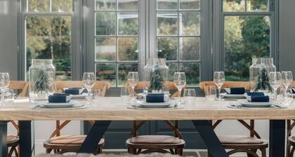 Woodvale Retreat - Sleeps 10