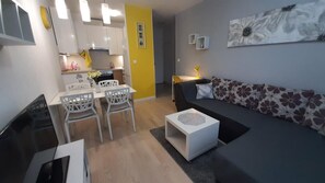 Appartement, 1 queensize bed | Interieur