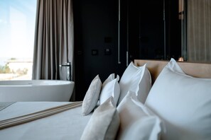 4 bedrooms, in-room safe, iron/ironing board, free WiFi