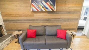 TV, fireplace, offices