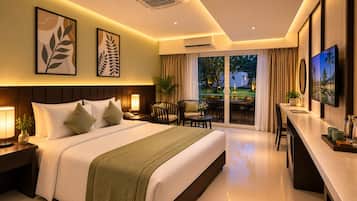 Deluxe Double Room | Laptop workspace, free WiFi