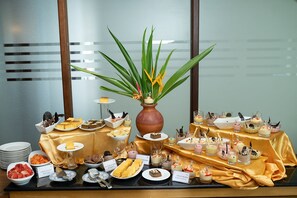 Food and drink - KYNROCK Airport Hotel (Seeduwa - Katunayake)