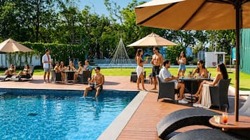 Outdoor pool, pool umbrellas