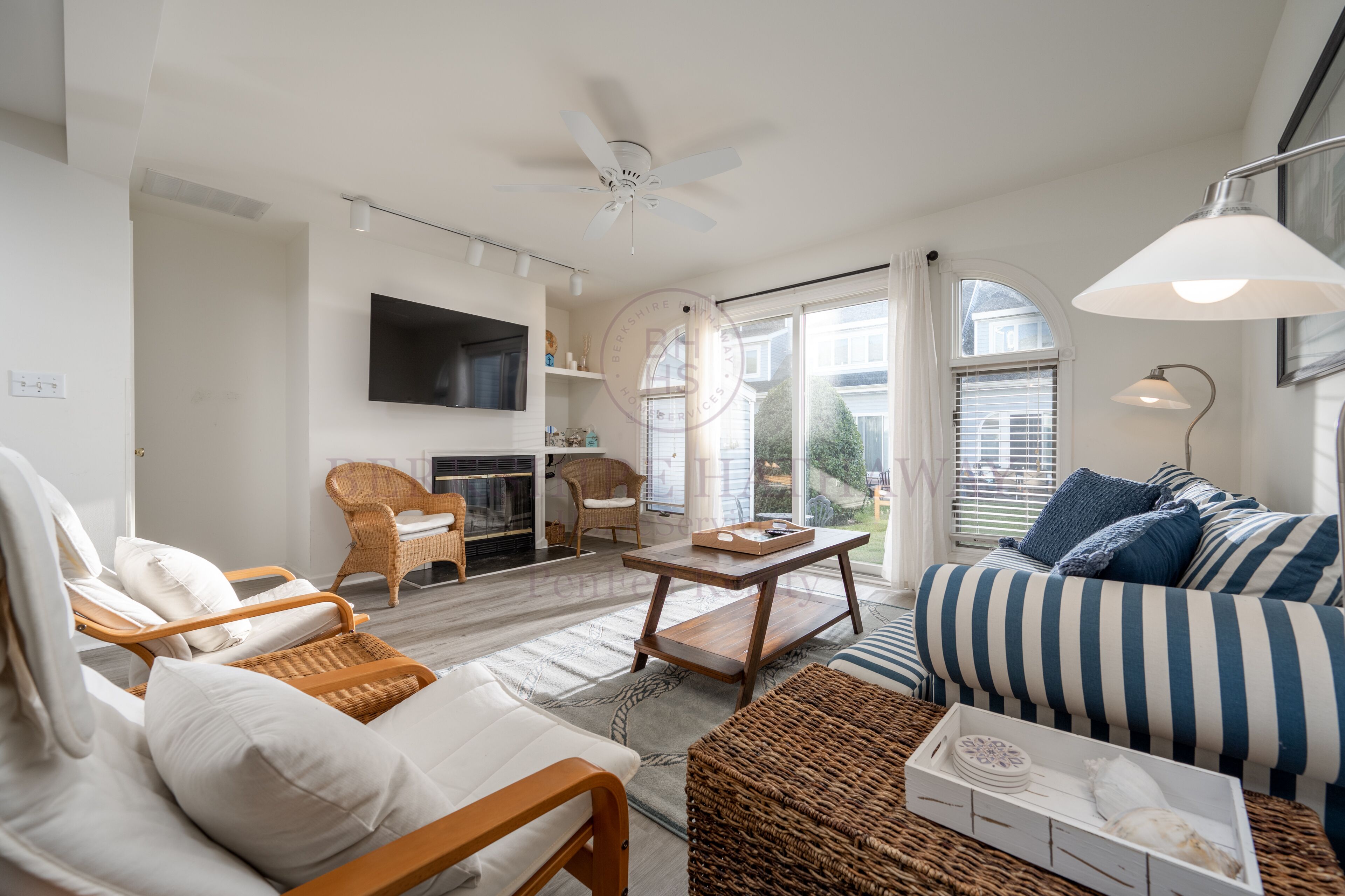 TV, fireplace, DVD player