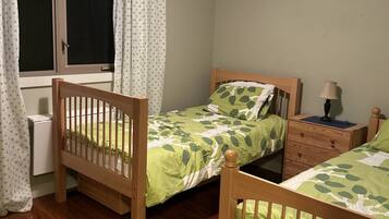 2 bedrooms, free WiFi, bed sheets