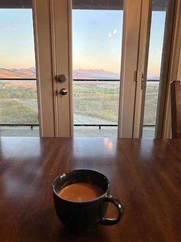 Spectacular views from this cabin tucked on a hillside