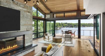 Lake house with all the amenities, sauna, steam showers, heated floors, Josh AI,