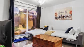 Rumah | 2 kamar tidur, setrika/meja setrika, Wi-Fi gratis, dan seprai linen