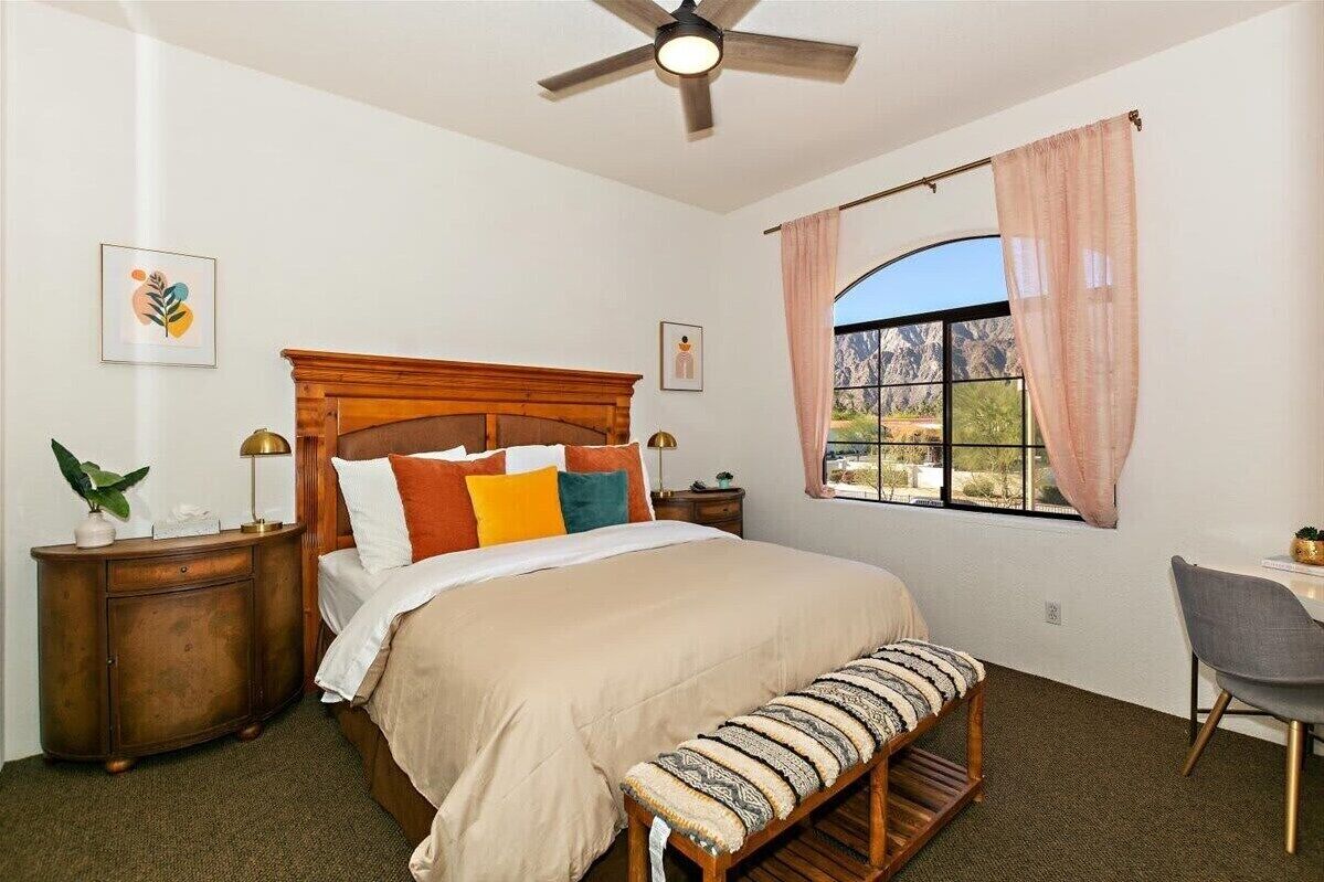 1 bedroom, desk, iron/ironing board, WiFi