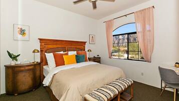 1 bedroom, desk, iron/ironing board, WiFi