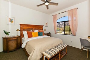 1 chambre, bureau, fer et planche à repasser, Wi-Fi