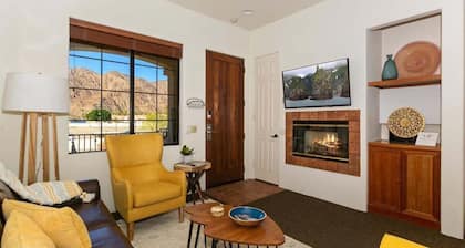 CLR111 Upstairs One Bedroom Casa Near Old Town LQ