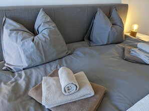 2 chambres, lit parapluie, Wi-Fi gratuit, draps fournis