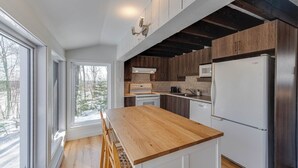 Unclassified image, 2 of 20, button - Mountain View - 4 bedrooms - 13 people (Beaupré)