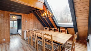 Unclassified image, 5 of 20, button - Mountain View - 4 bedrooms - 13 people (Beaupré)