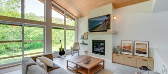 Unit 206 ski-in/ski-out - 4 bedrooms chalet for 12 people