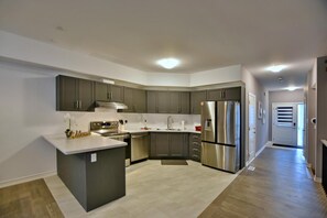 Kühlschrank, Herdplatte