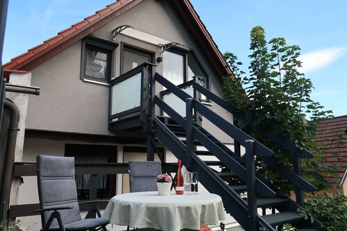 Kleine, gemütliche und klimatisierte  Dachgeschosswohnung BiNo