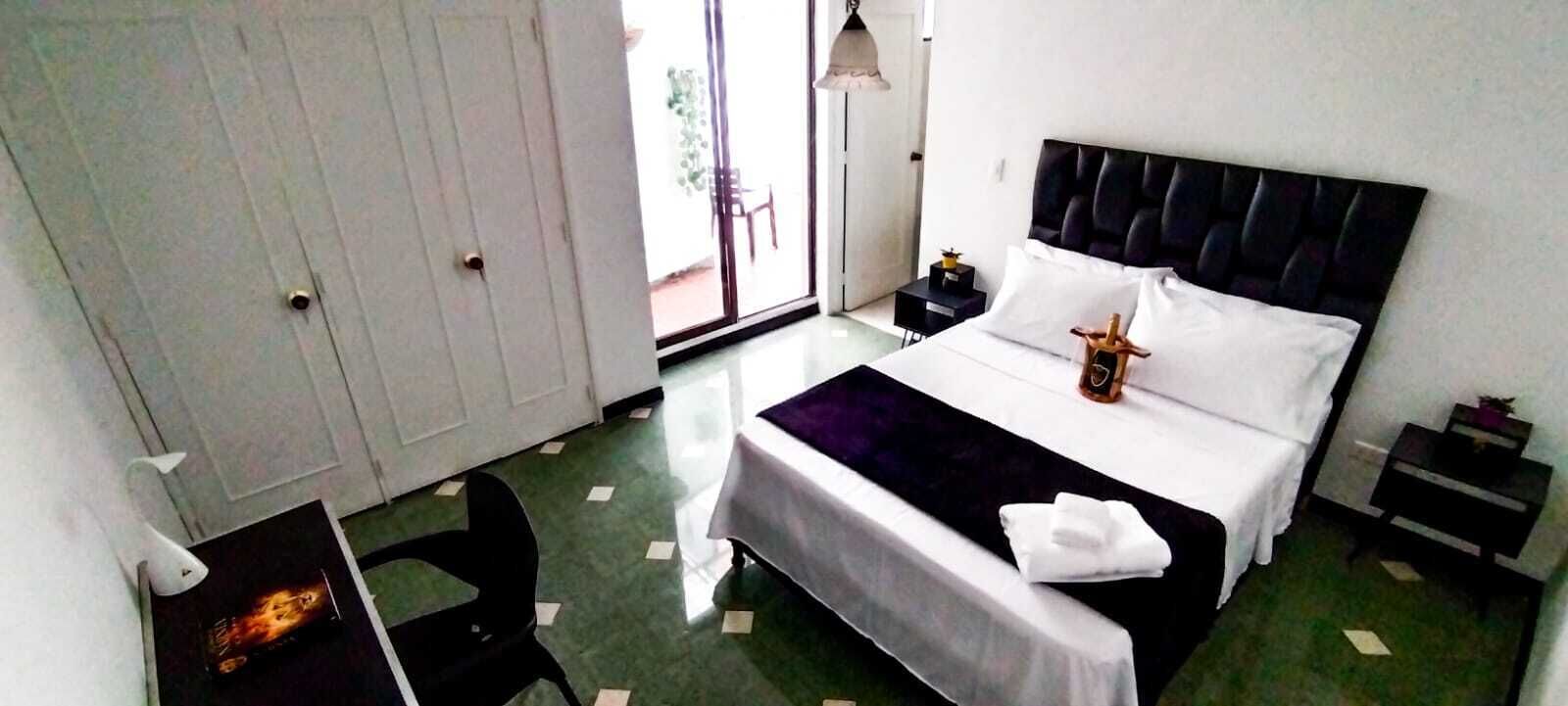 4 habitaciones, wifi y ropa de cama 