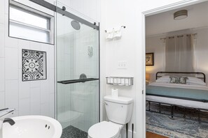 Shower, towels, soap, shampoo