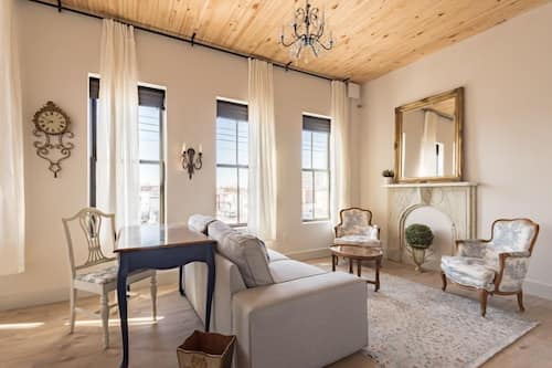 Deluxe Studio Suite