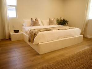 4 bedrooms, WiFi, bed sheets - Beaux in the Desert- a desert oasis (Coachella)