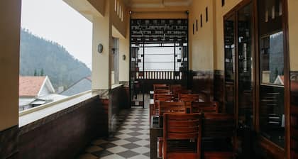 SM Bromo Hotel