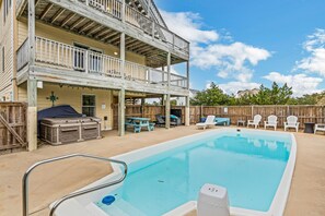 Terrace/patio - Beautiful OBX Home w. Pristine Views by RedAwning (Corolla)
