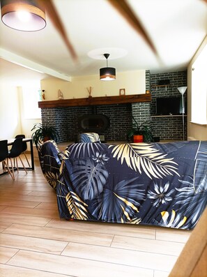 Interior - Nature lodge (MERLINES)